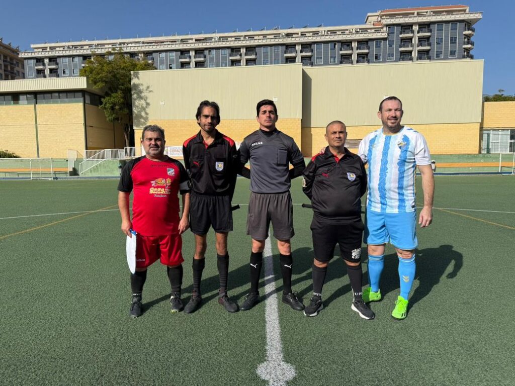 Derbi malacitano veteranos beneficio AECC Fuengirola