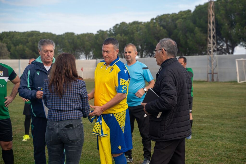 veteranos Cádiz CF ayuda damnificados inundaciones Valencia