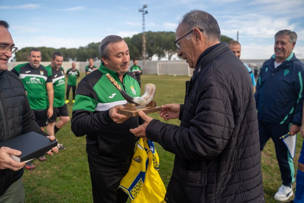 veteranos Cádiz CF ayuda damnificados inundaciones Valencia